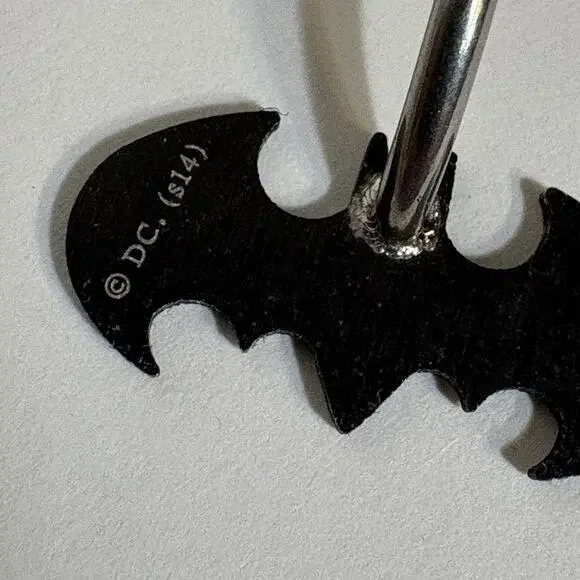 DC Comics Batman Logo 316L Stainless Steel 14G Body Jewelry Belly Navel Ring - Picture 5 of 6